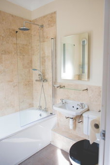 Glencoe Villa Guesthouse, Featherstone, United Kingdom
