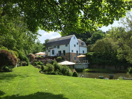Castle Mill Bed and Breakfast Dorking, Dorking, United Kingdom