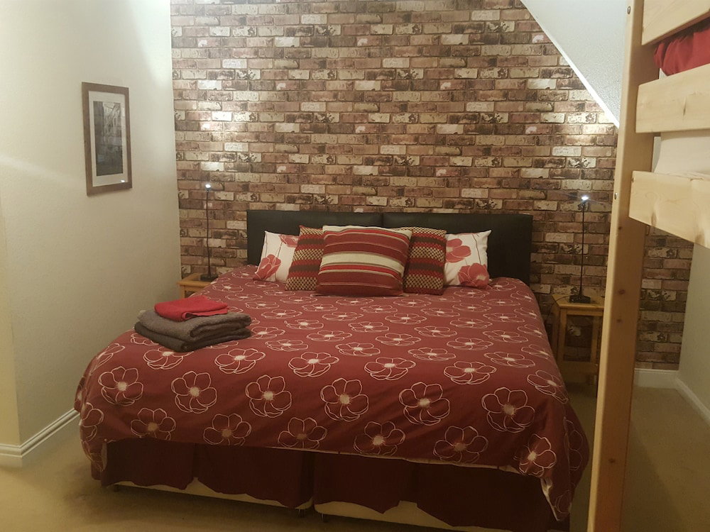 Angel Guest House, United Kingdom