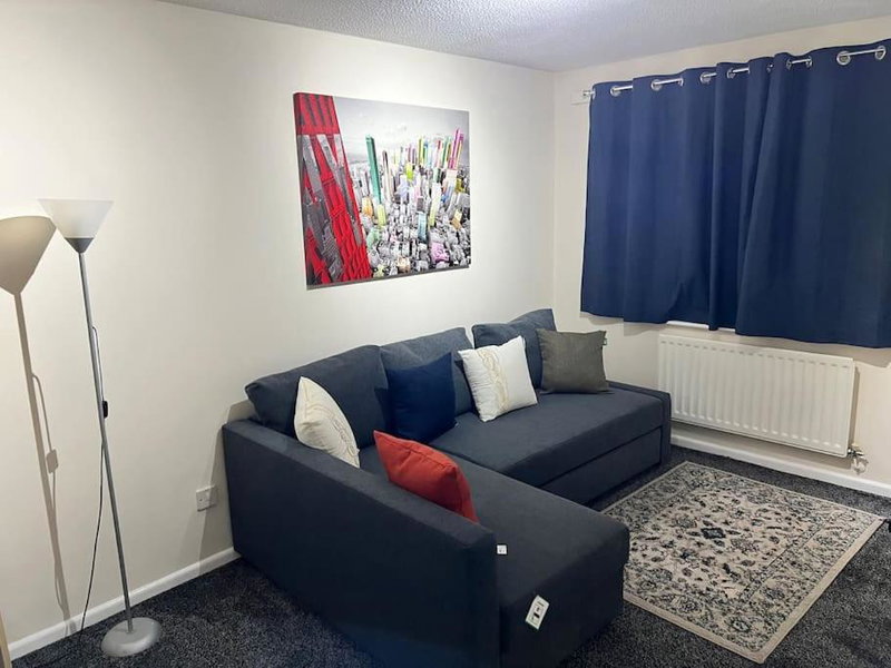 New Manchester Getaway Home - Free Gated Parking with Fob, Manchester, United Kingdom