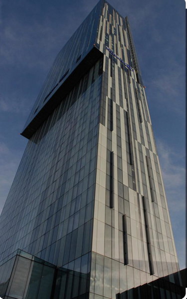 New Manchester Getaway Home - Free Gated Parking with Fob, Manchester, United Kingdom