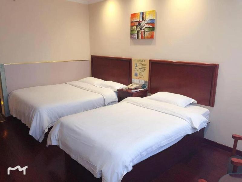 GreenTree Inn Shandong Qingdao Jiaozhou Datong Mansion Express Hotel, Jiaozhou, China