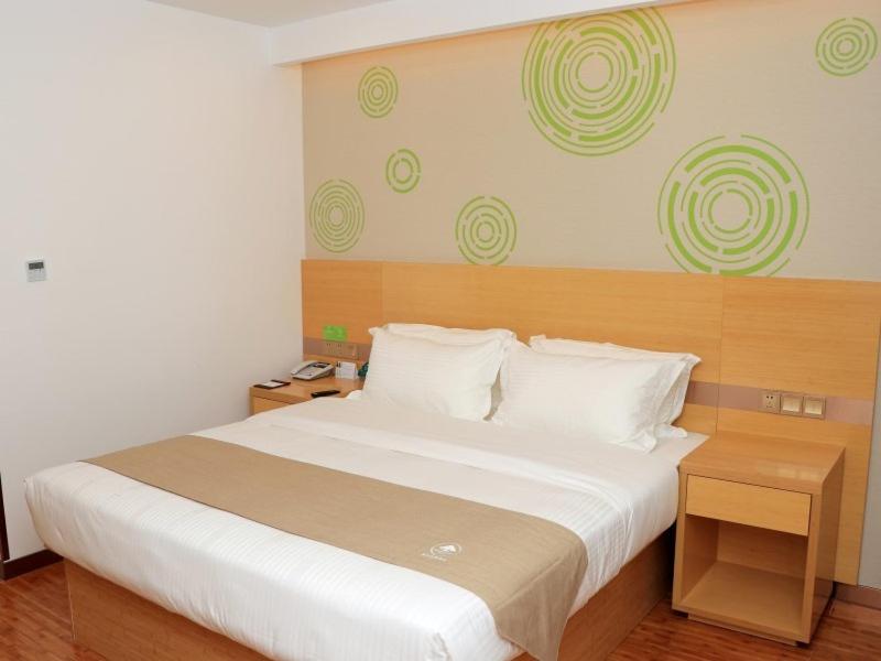 GreenTree Inn Huangshi Huahu Development Zone Daquan Road Business Hotel, Huangshi, China