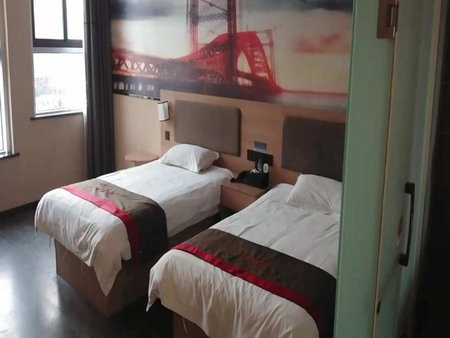 Thank Inn Chain Hotel Xinxiang Yuanyang Jianshe Road Hualong Shangjun, Xinxiang, China