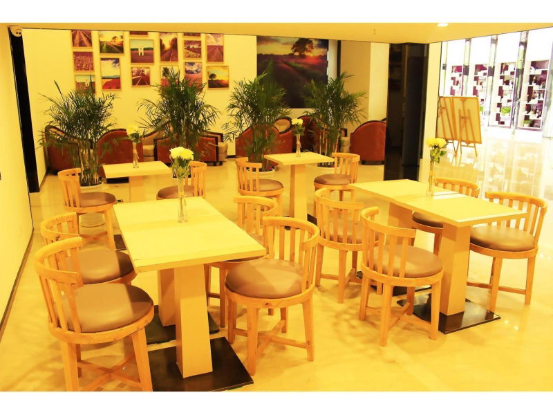 Lavande Hotel Neijiang Hanan Avenue, Neijiang, China