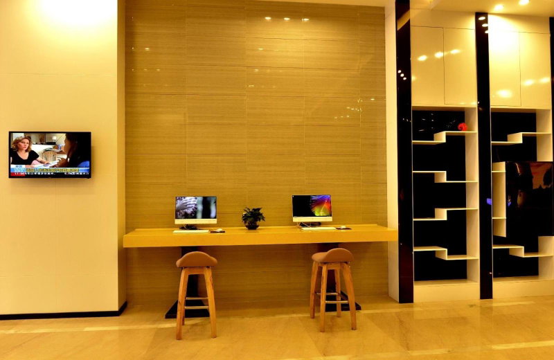 Lavande Hotel Neijiang Hanan Avenue, Neijiang, China