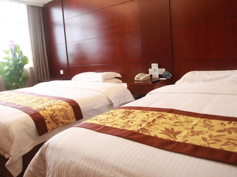 GreenTree Inn Shanghai MinHang District PuJiang Town JiangYue Road Metro Station Hotel, Shanghai, China