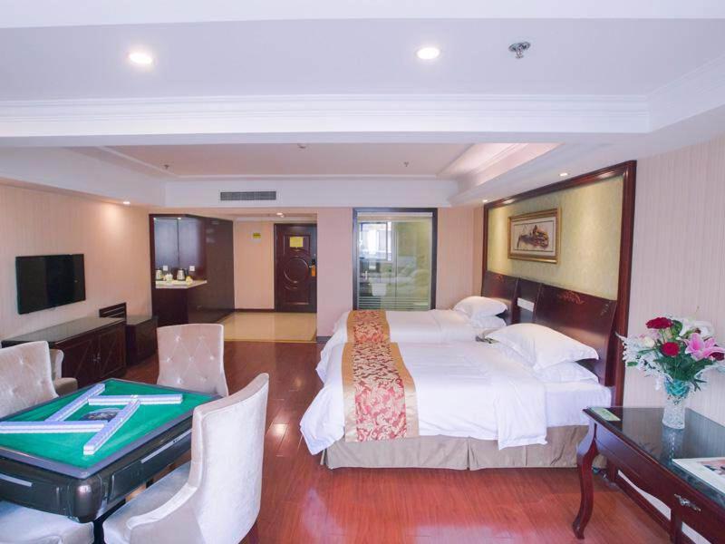 Vienna International Hotel Yangzhou outlets Plaza Heyuan, Yangzhou, China