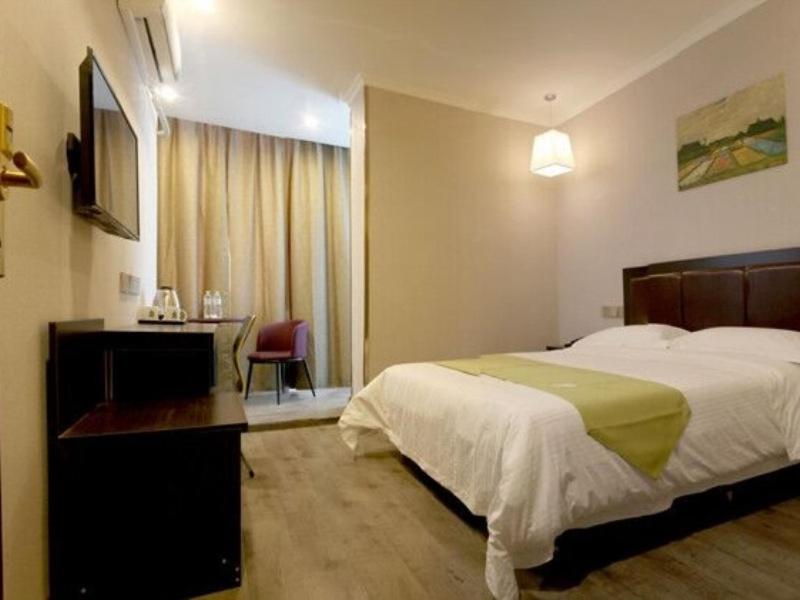 GreenTree Wulumuqi Airport Hotel, Ürümqi, China