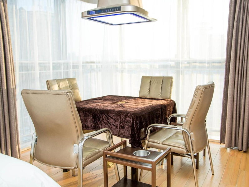 Lavande Hotels Xianning Tonghui Square Branch, Xianning, China