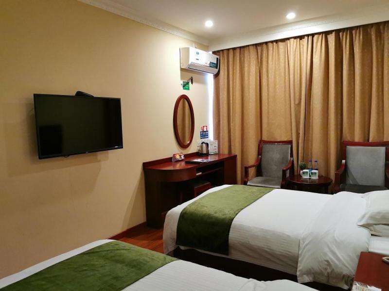 GreenTree Inn ShangHai Car Piers Studio Express Hotel, China