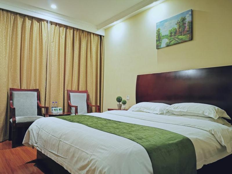 GreenTree Inn ShangHai Car Piers Studio Express Hotel, Songjiang, China