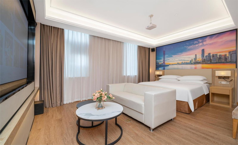 Vienna Hotel Shenzhen Longshen Subway Station, Tiantangwei, China