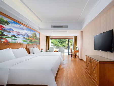 Vienna hotel (huizhou ancient city store, shexian county, huangshan city, anhui province), She, China