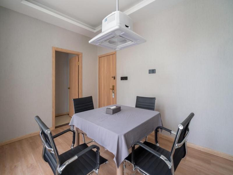 GreenTree Inn Jiangsu Wuxi Taihu Avenue Tongyang Road Express Hotel, Wuxi, China