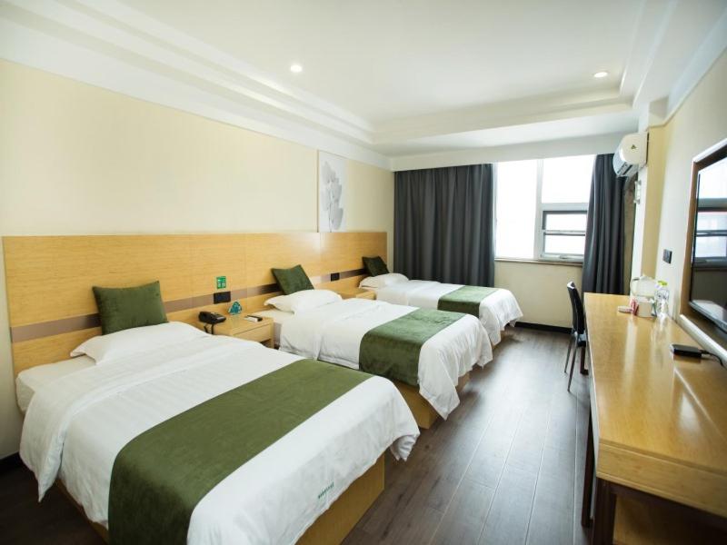 GreenTree Inn Shandong Linyi Bus Station Express Hotel, Linyi, China