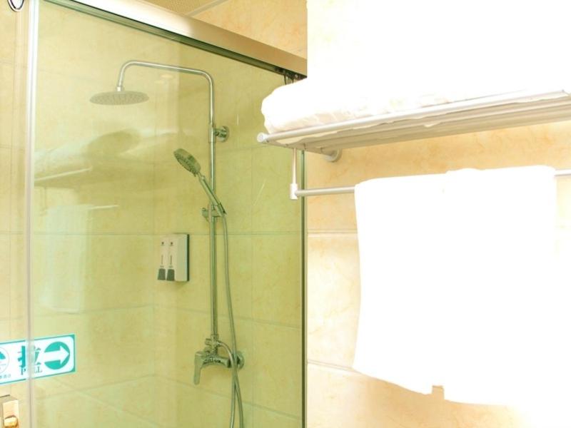 GreenTree Inn Shangdong Province Linxi Yitang Town Shuangling Road Express Hotel, Linyi, China
