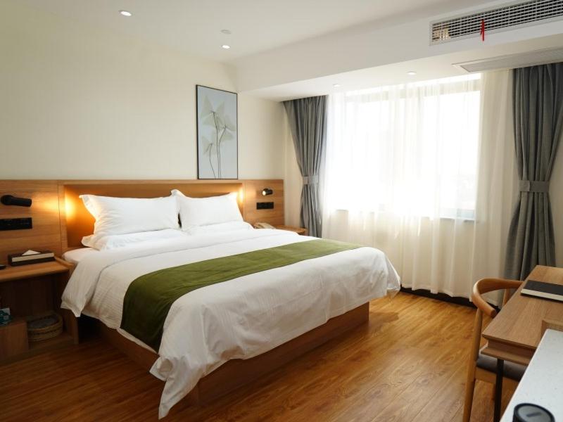 GreenTree Inn Lu'an G312 National Road Jintaiyang Motor City Select Hotel, Lu'an, China