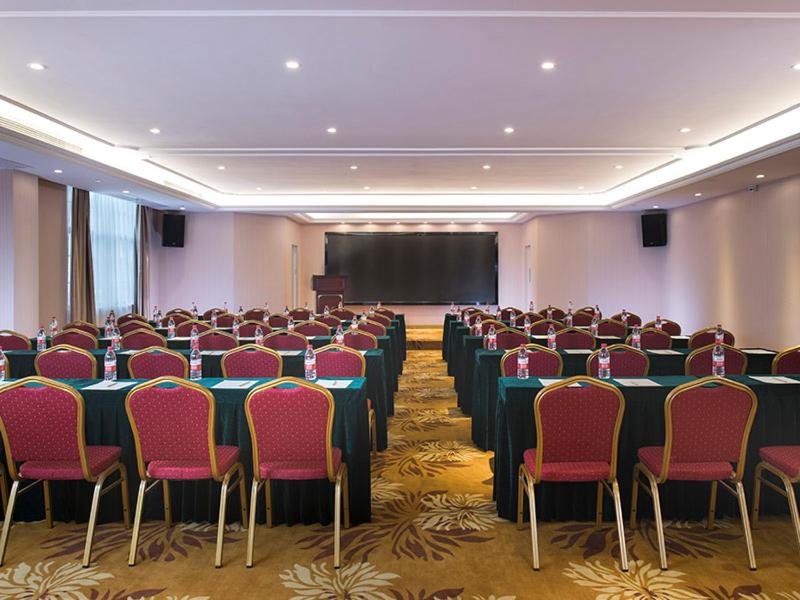 Vienna Hotel (Tianyang Old City High Speed Railway Station), Baise, China
