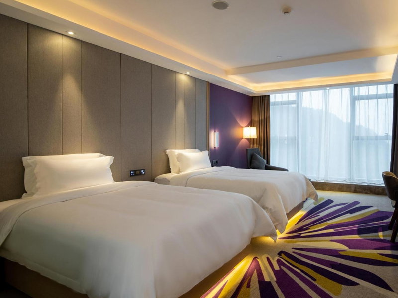 Lavande Hotel Yibin University City Exhibition Center, Yibin, China