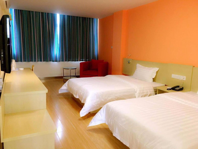 7Days Inn Yulin Guangji building, Yulin, China