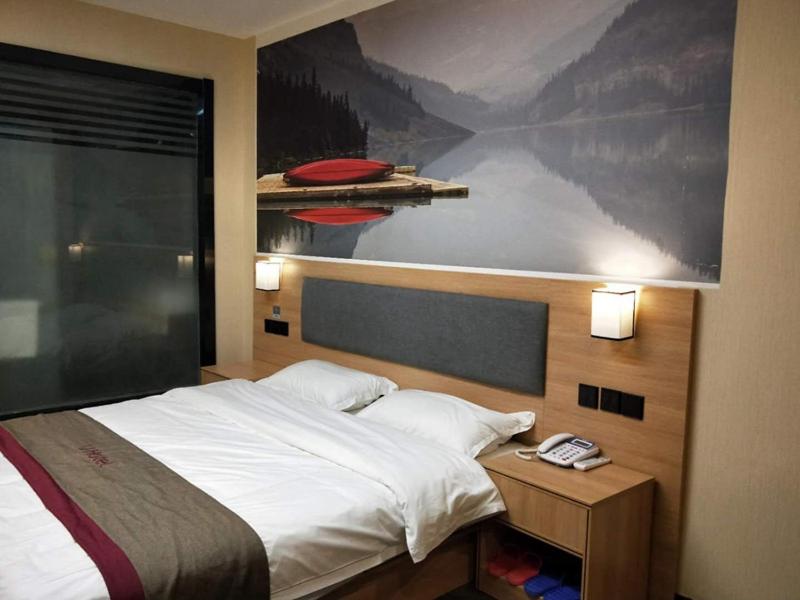 Thank Inn Chain Hotel anhui fuyang funan county department store, Fuyang, China