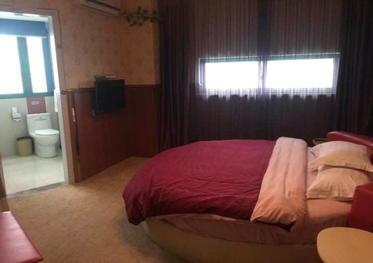 Thank Inn Chain Hotel Jiangsu Suzhou Wujiang Pedestrian Street, Suzhou, China