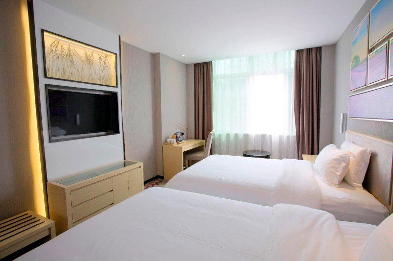 Lavande Hotel (Xinyi Fuhai Building Branch), Xinyi, China