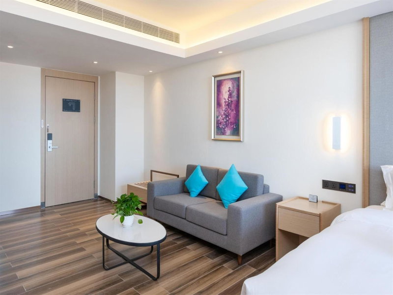 Lavande Hotel Haikou Binhai Avenue, Haikou, China