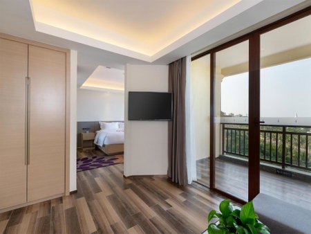 Lavande Hotel Haikou Binhai Avenue, Haikou, China