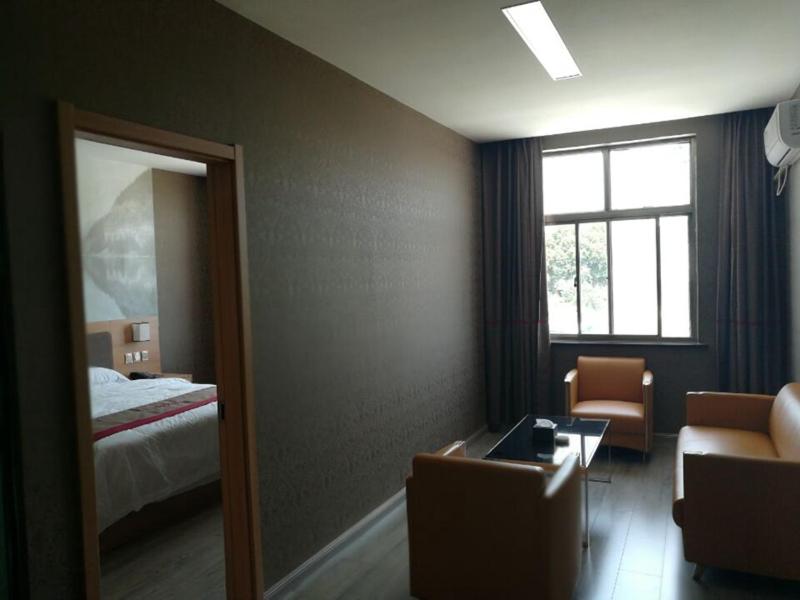 Thank Inn Chain Hotel Shandong jining zoucheng tang town yingbin avenue, Jining, China