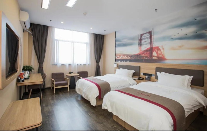 Thank Inn Plus Hotel Kunshan Wulian Commercial Center, Suzhou, China