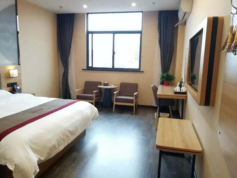 Thank Inn Plus Hotel Kunshan Wulian Commercial Center, Suzhou, China