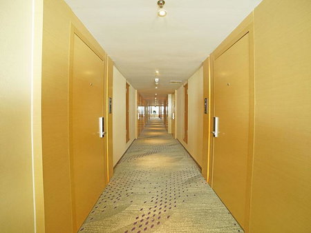 Lavande Hotel Zigong Tanmulin Lantern Park, Zigong, China