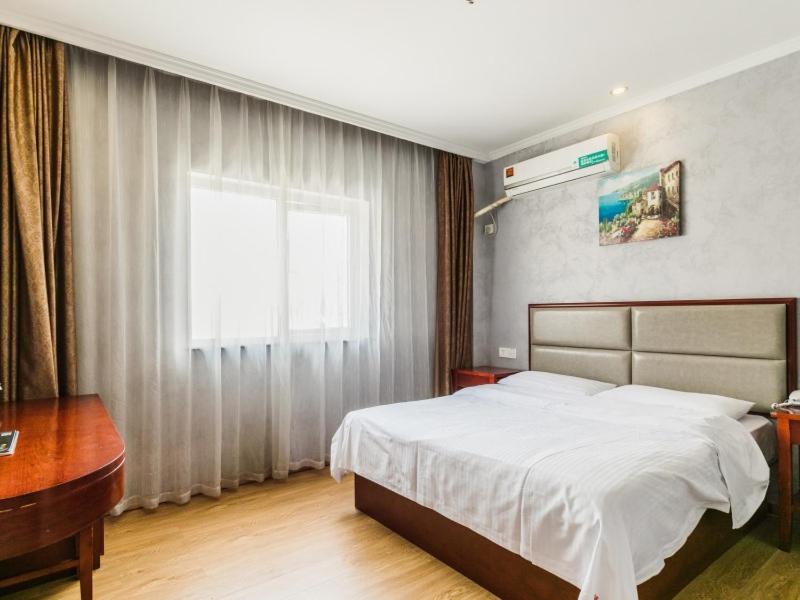 GreenTree Inn Shanghai Huinan Jinghai Road Express Hotel, Nanhui, China