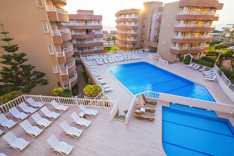 Club Scala Nuova, Bataypora, Turkey