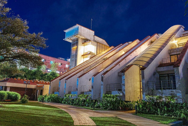 Valley View Beacon Resort, Mahabaleshwar, India