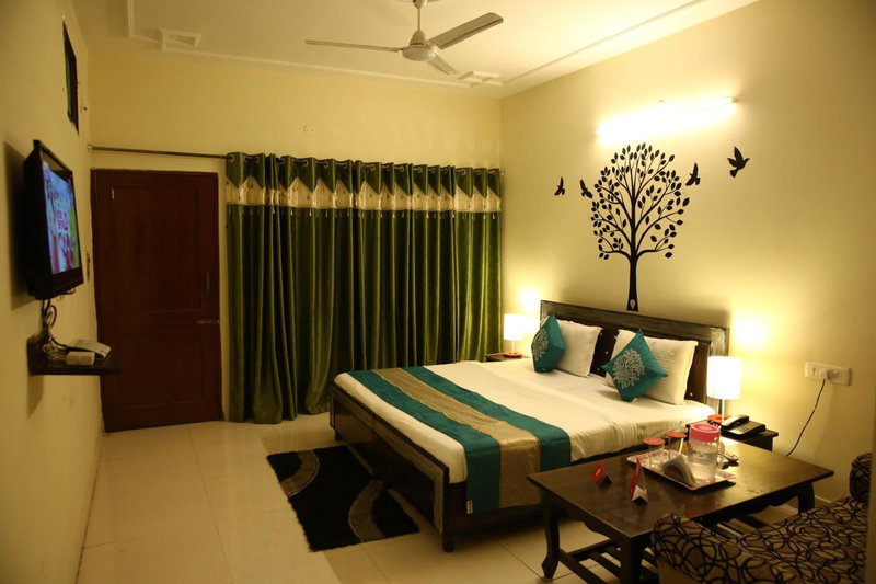 Hotel the diamond Ring, Chandīgarh, India