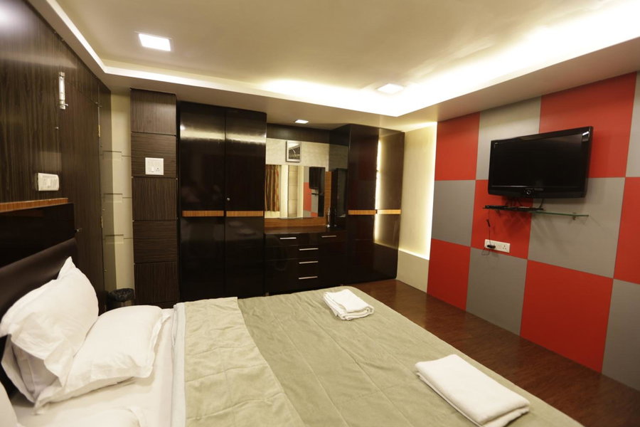 Hotel Metro Palace Bandra, Mumbai, India