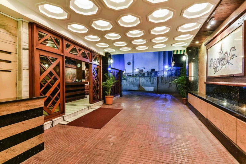 Hotel Metro Palace Bandra, Mumbai, India