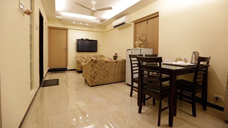 Hotel Metro Palace Bandra, Mumbai, India