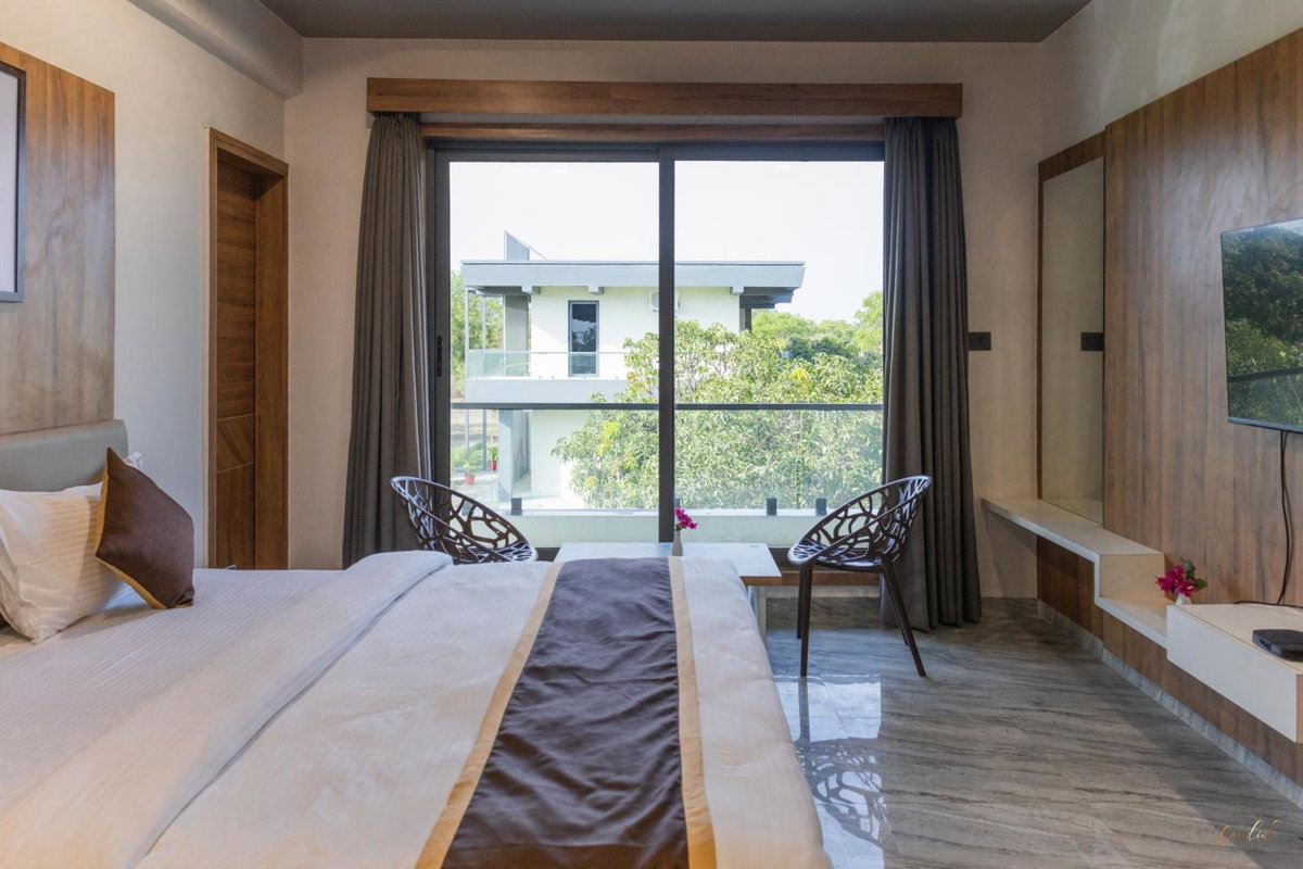 Daksh Eden Greenz -A Luxury Resort in Sasan Gir, India