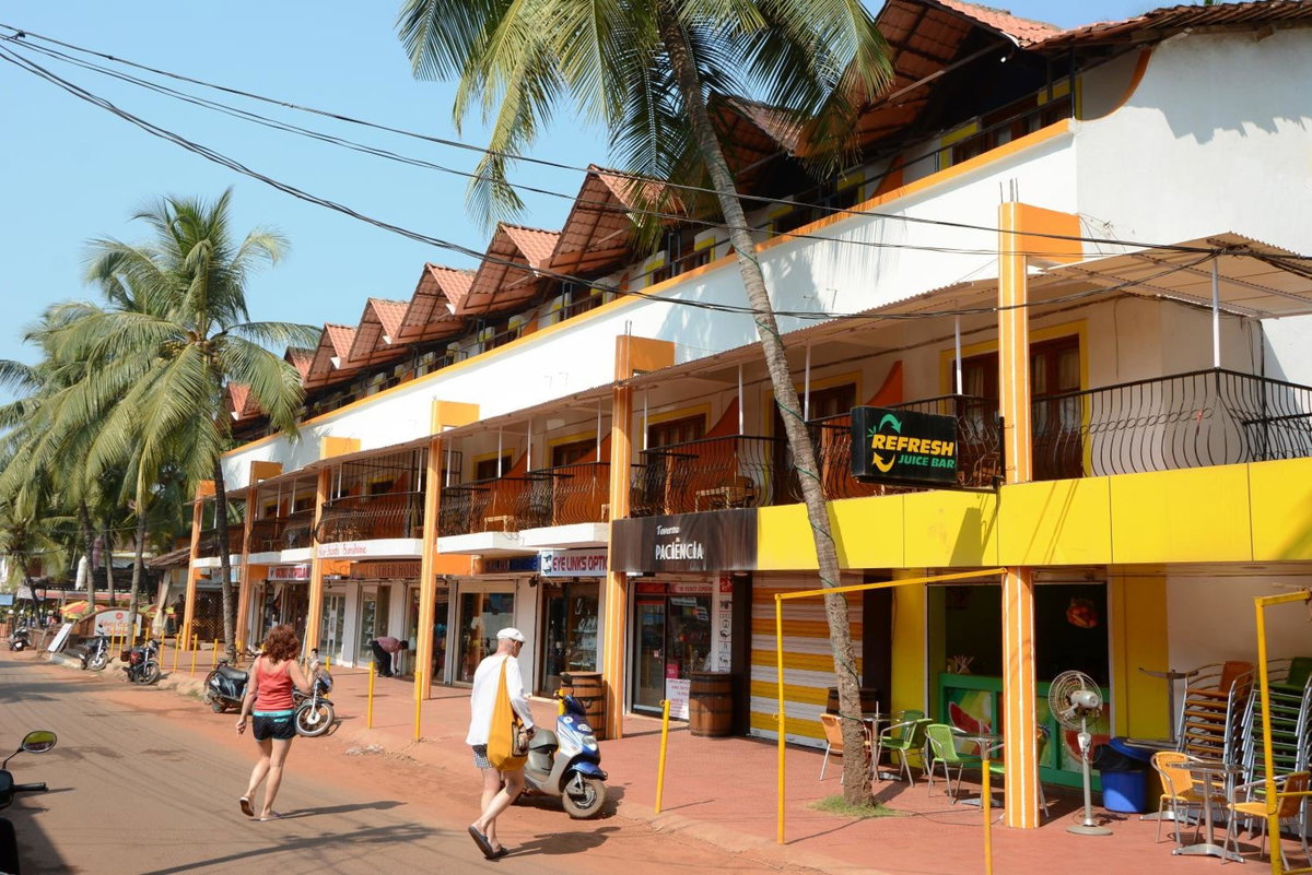 Silver Sands Sunshine - Angaara, India