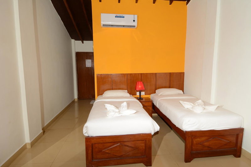 Silver Sands Sunshine - Angaara, Candolim, India