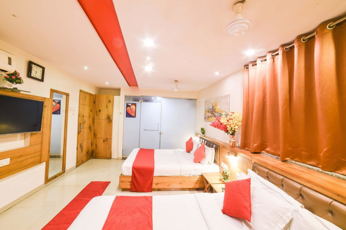 Hotel · Hotel Grandeur-Near Mumbai International Airport, Mumbai