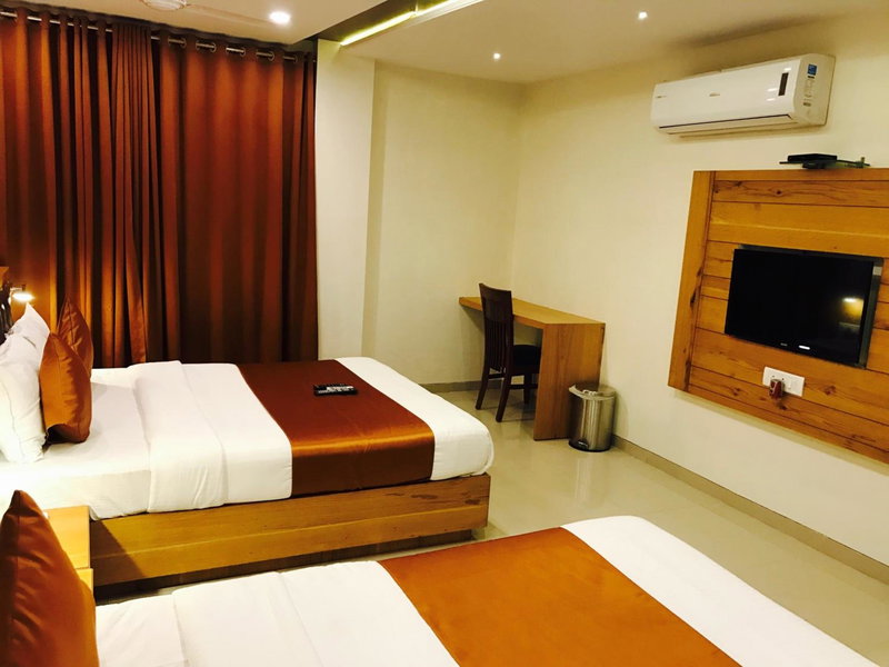 Hotel Grandeur-Near Mumbai International Airport, Mumbai, India