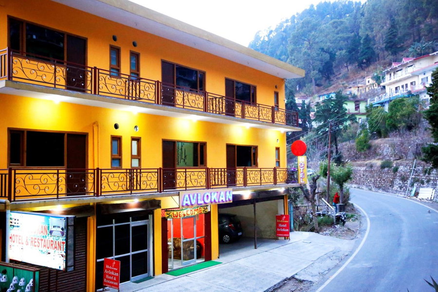 Hotel Avlokan - Near Kainchi Dham Mandir, Bhowāli, India