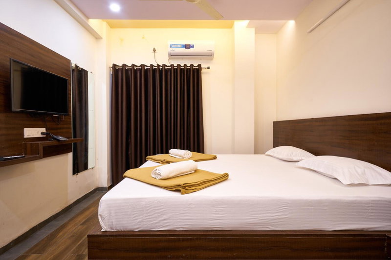 Hotel Ranjan Deluxe, Kolhapur, India