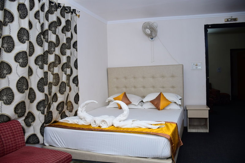 Hotel Dolphin, Kanthi, India