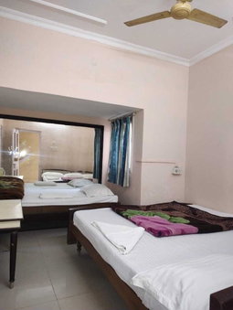 Hotel Dolphin, Kanthi, India